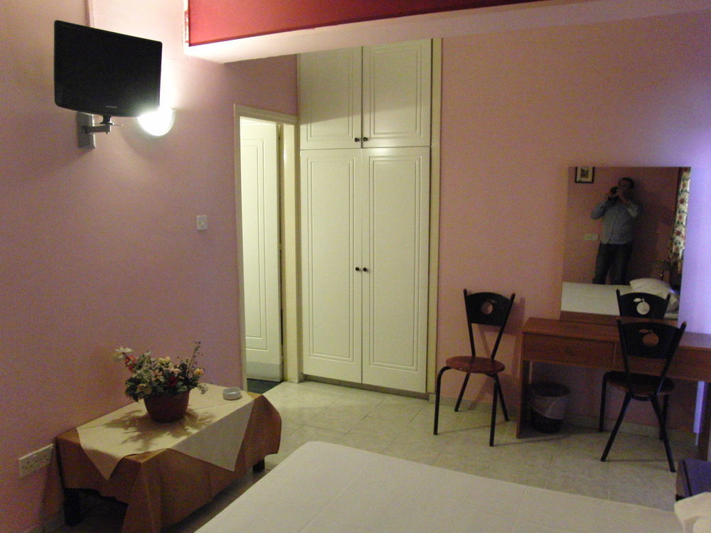 Rimi Hotel Nikosia Eksteriør bilde